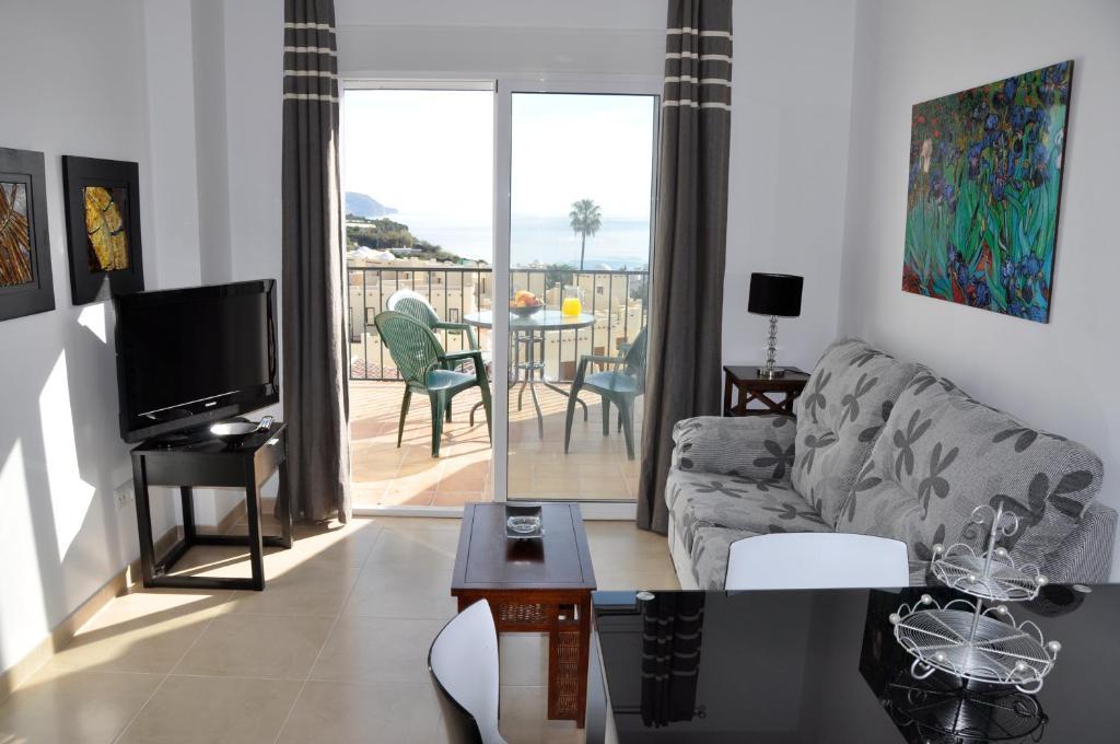 Nerja Paradise Rentals - Chimenea Apts Oda fotoğraf