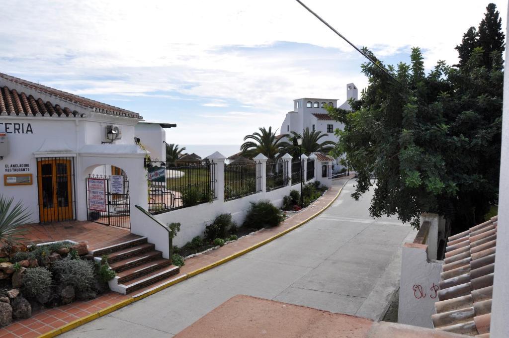 Nerja Paradise Rentals - Chimenea Apts Oda fotoğraf