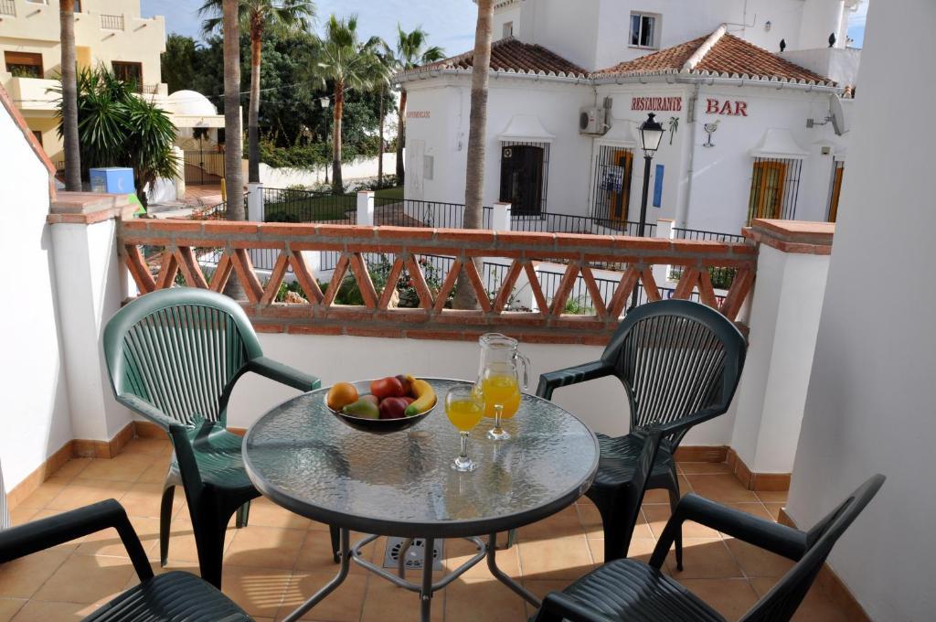 Nerja Paradise Rentals - Chimenea Apts Oda fotoğraf